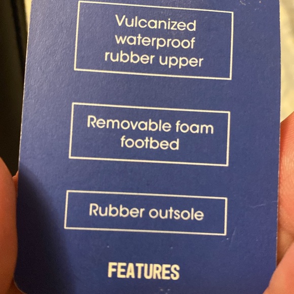 Rubber boots never been worn. Tags are still attached to them. - Picture 4 of 4